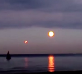 FlamingLightingUFO_2.jpg