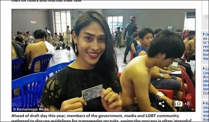タイの徴兵検査に現れた超絶美しいレディーボーイ3人を選出! あまりの可愛さに警察官も職務を忘れるレベル!の画像4