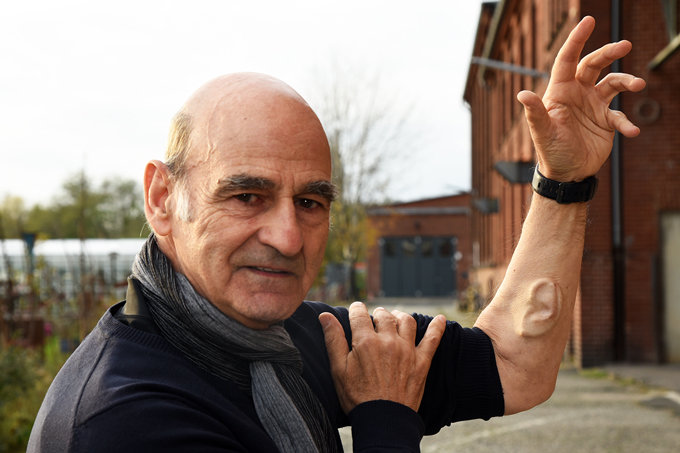 Stelarc_01.jpg