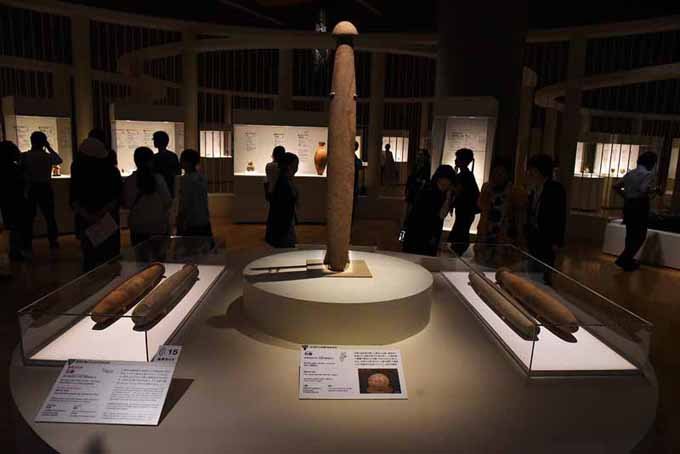 縄文女子たちが土偶に絶頂悶絶! 特別展「縄文―1万年の美の鼓動」無敵の超現実性が神秘的すぎる!の画像5