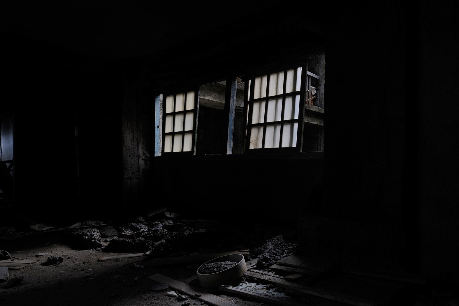軍艦島に残された建物の息吹が聞こえる ―　秘境写真家・酒井透インタビューの画像2