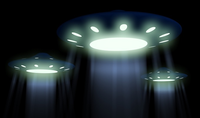 【驚愕UFO動画？】夜空に現れた双子の光とレーザービーム!! 「第5種接近遭遇」ついに実現か？＝米の画像1