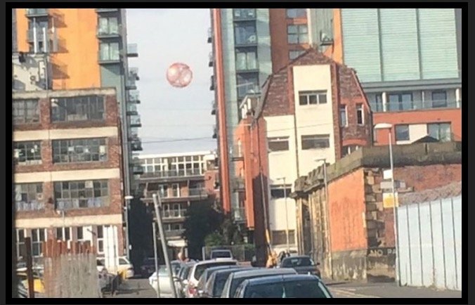 半透明オーブ型UFOと接近遭遇? 専門家が明かす「低空カモフラージュ」の効果&特徴とは!?の画像1