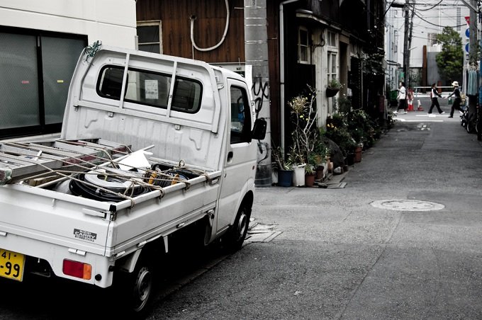 街で見かける謎のトラック「不用品回収業者」はなぜ潰れないのか? 誰も知らない稼ぎのカラクリと現状とは?の画像3