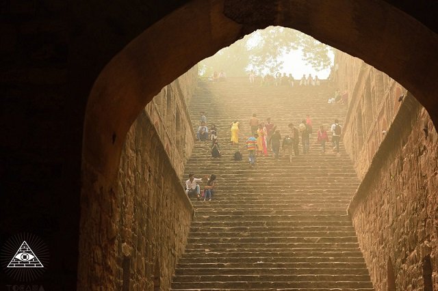死んでも行きたい絶景！ 廃墟王国・インドの階段井戸「アグラーセン・キ・バオリ」がカッコよすぎる！の画像5