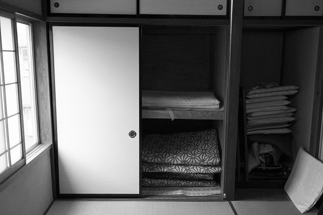 押入れの中に得体の知れない何かがいる ― 不動産執行人が暴露した、実在する「絶対に近づけない押入れ」の恐怖体験!の画像3
