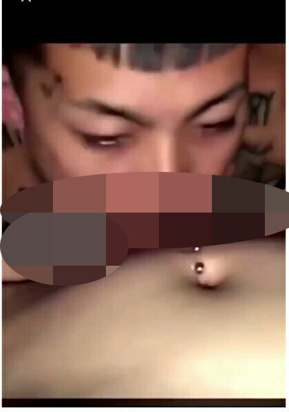 2ページ目 衝撃の クンニ動画 流出の人気モデル 宮本彩菜 インスタ誤爆は確信犯か 相手は人気ラッパー ｰトカナ