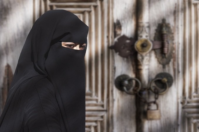 非処女は有罪、殺してOK!? 中古女は半額、性奴隷化も…世界の処女厨政策「非処女罪」を亜留間次郎が徹底解説!の画像2