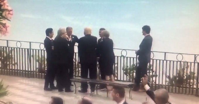 【G7サミット】これは酷い… 各国首脳が1人の首相を集団イジメ!! ガン無視の衝撃ぼっち映像流出!の画像3