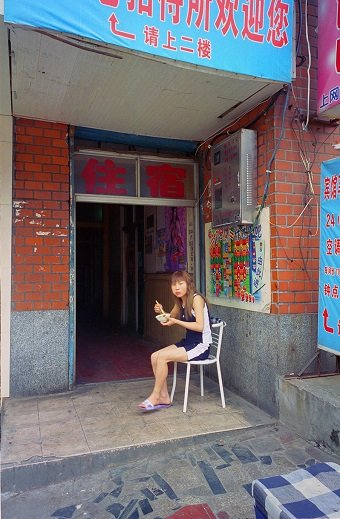 女売人が語る中国「麻薬天国」の真実! コカイン、大麻、売春…蘇州禁毒展覧館の衝撃写真も公開の画像2