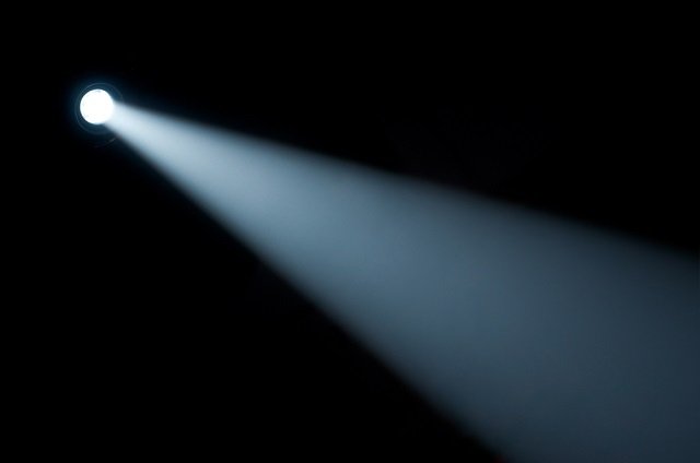 「地図から消えたT県の限界集落」に潜入! 疫病で村民全員死亡… 老夫婦が絶望のうちに息絶えた廃墟で黒い人影!!の画像4