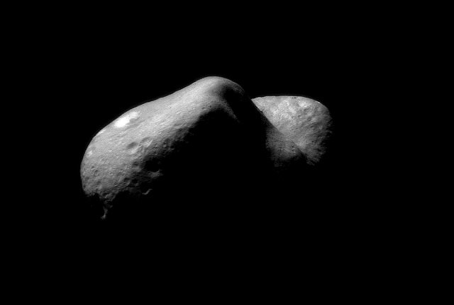 【衝撃】小惑星エロスに古代の掘削機が設置されていた! NASA公式写真で発覚、研究者興奮「宇宙戦争の最前線基地である可能性」の画像1