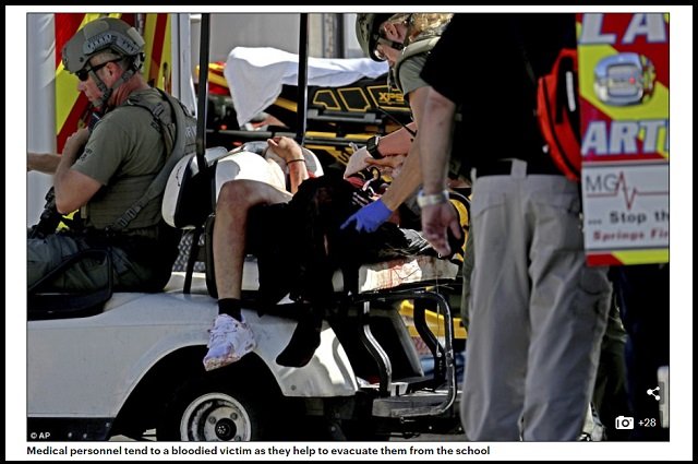 【閲覧注意・米高校で銃乱射】生徒が撮影した銃撃中の動画が流出! 教室に銃音・悲鳴・血の海…「襲撃は皆予想していた」の画像4