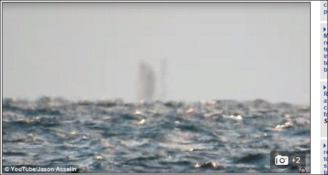 【動画】真っ昼間の湖に「超巨大幽霊船」が出現!水中に隠されたUFO、水面を歩くキリストの可能性も!?=米の画像1