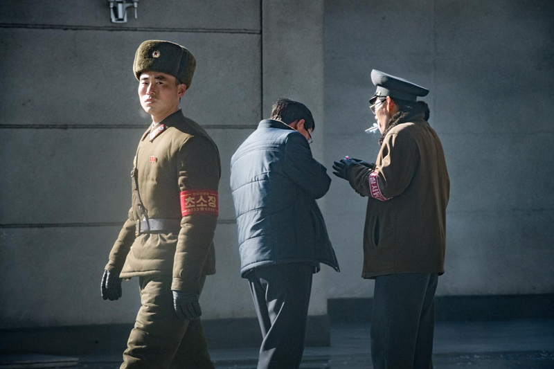 北朝鮮は5年間でこんなにも変わった ― 親日的な政府関係者、熱々カップル、 高層ビル群…  報じられない真実を見た写真家・初沢亜利インタビュー！の画像6
