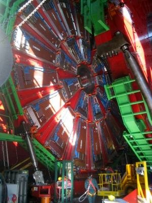 ヒッグス粒子は発見されていなかった? ノーベル賞実験に早くも疑惑が浮上!の画像1