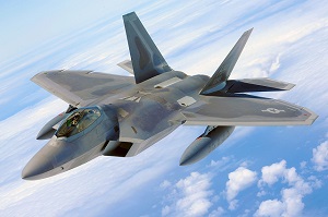 大型ハリケーンの衛星画像に「グレイの顔」がクッキリ?台風は宇宙人製だった!? 米戦闘機F22の大量破壊は人類への警告?の画像3