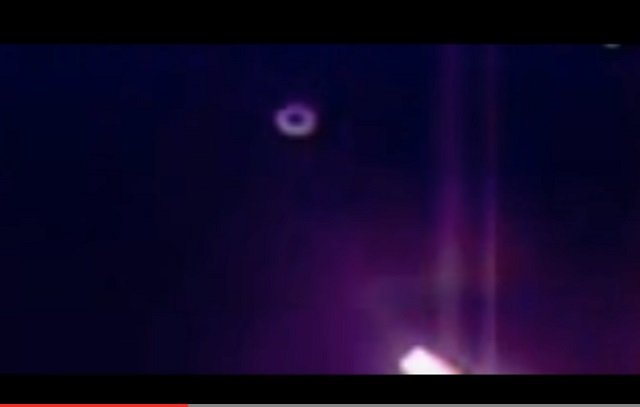 NASAが宇宙空間を泳ぎ回る「ドーナツ型クラゲ生物」の撮影に成功? 奇妙な軌道で急上昇!の画像2
