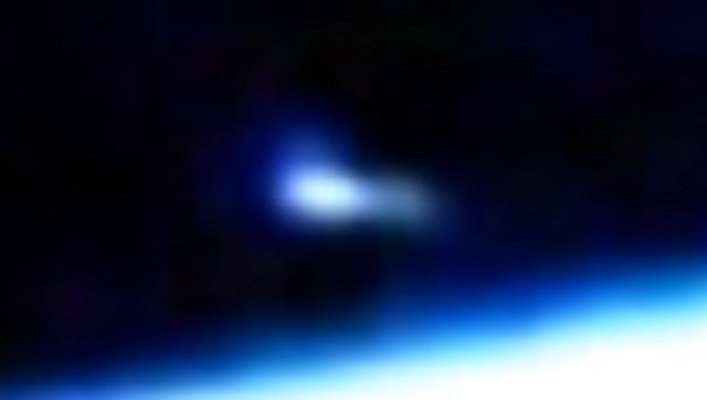 issufo1003_03.jpg