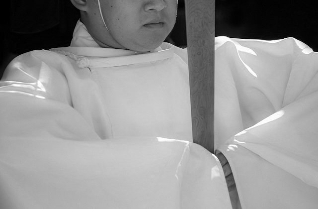 奇習! パワスポ巡りで人妻が神主とSEXしまくり…! 8人の生臭神主たちのエロすぎる蛮行を暴露=東北地方の画像1