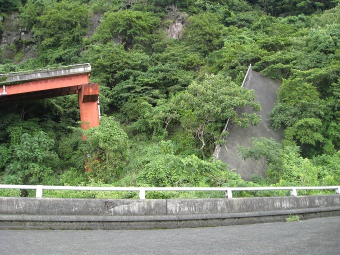 静岡県のレア廃墟へ潜入… 実は完成していた「未完成ループ橋」！の画像10