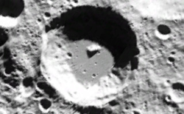 lunarbase_02.jpg