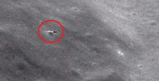 アポロ11号が月面で発射中の「ミサイル型UFO」を激写していた? 47年の時を経て判明、研究家騒然の画像2