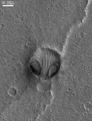 【衝撃】NASAが火星で「クリセ・エイリアンの顔」を激写! 100%宇宙人の姿…ナスカの地上絵とも関連か!の画像2