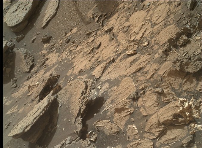 【衝撃】火星で人間の全身遺骨を発見! 王冠までハッキリ、「火星文明の王」か!?の画像1