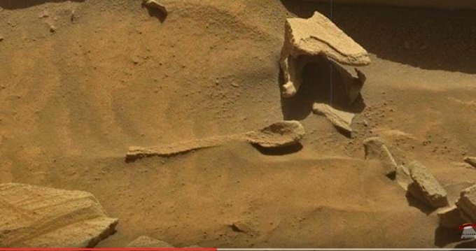 NASAが火星で「完璧なスプーン」を激写、これで2本目! 我々の食文化は火星由来だったことが判明!の画像2