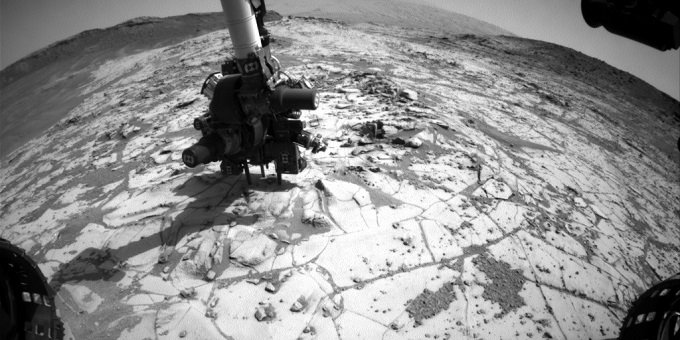 NASA火星探査機が「逃げ惑うゴキブリ」を多数激撮? 火星の荒野を走り回る超衝撃映像!の画像1