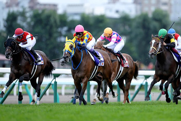 運任せのロトや宝くじより「競馬」の方が断然儲かる、一獲千金も夢じゃない! 極秘の無料情報で勝つ方法とは!?の画像2