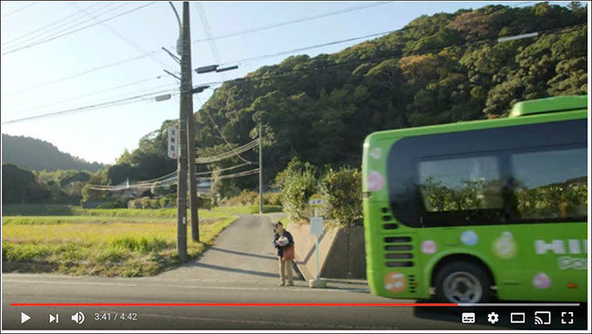 【感動】もしも、地方で急増する「交通難民」の元に自動運転バスがやってきたら…? コンセプト動画が素晴らしすぎる!の画像9