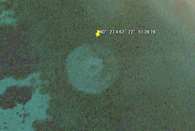 ギリシャ海底で息を潜めるUFOをグーグルアースが激写! 全長67m、操縦席もクッキリ… アダムスキー型か!?の画像3