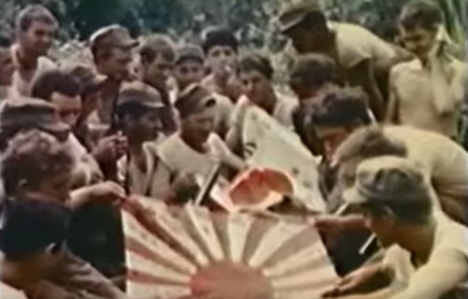 【超・閲覧注意】太平洋戦争のショッキング画像10選! 串刺し赤ん坊、頭が割れた日本兵、中国人の首塚… もう一度目に焼き付けるべき戦争の真実の画像1