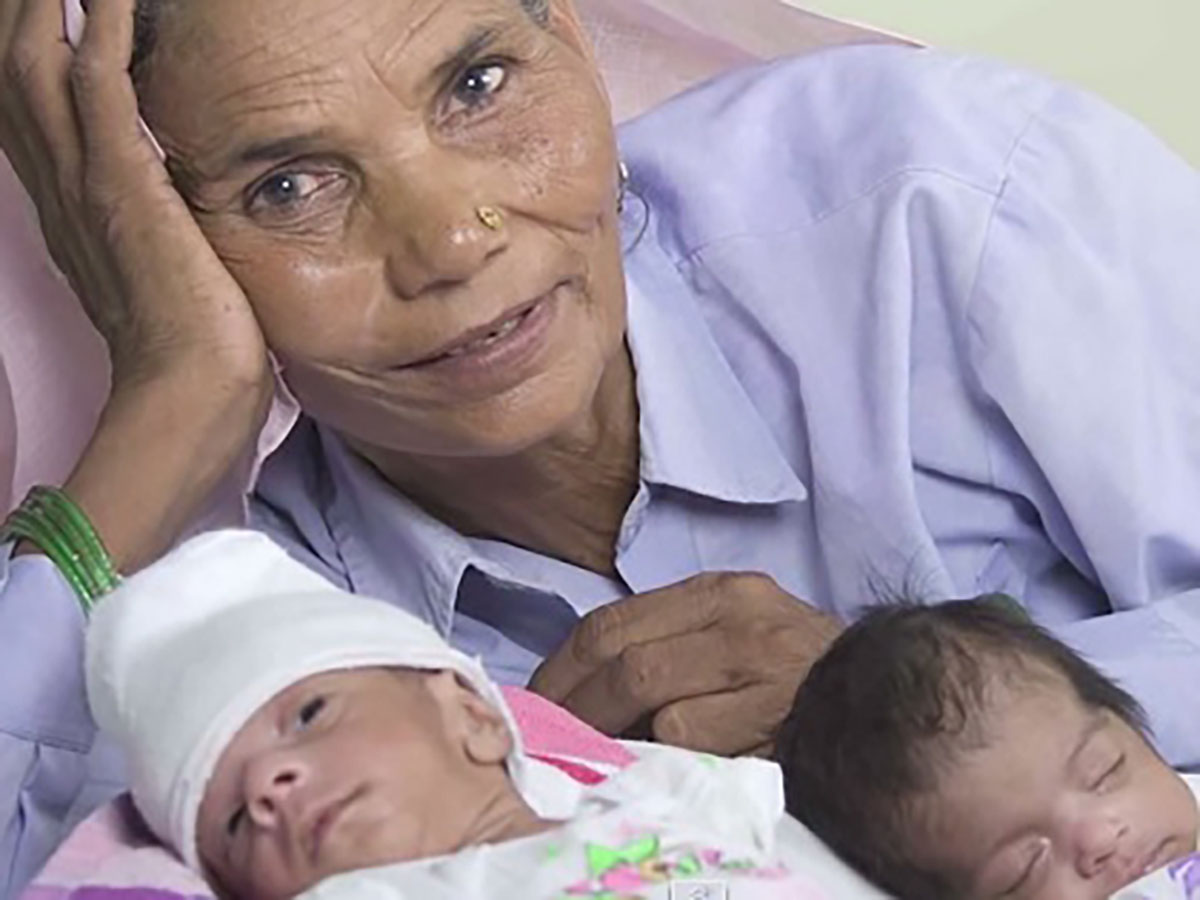 6 летняя мама. Женщина в Индии стала матерью в 70 лет.