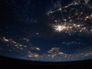実は地球に優しいエコ先進国・北朝鮮は光すら飲み込むブラックホールだった？