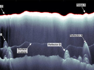 超古代文明の遺跡か、エイリアンの土木工事跡か!? 南極の氷床下に眠る“エッフェル塔級”の巨大構造物が確認される！