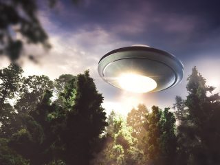 新元号発表〜改元時に「UFO飛来」の可能性大！ 平成最後の日本と新時代を見に宇宙人が来る…5月1日まで毎日空をチェックしよう！