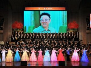 陰毛を剃り、指を入れ…！ 暴露された北朝鮮「喜び組」エロ宴会の全貌とは!?