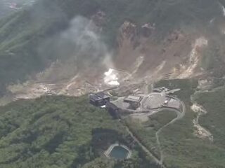 「箱根山は◯年以内に噴火する」学者や予言者の見解が完全一致!!　富士山大噴火につながる可能性も？