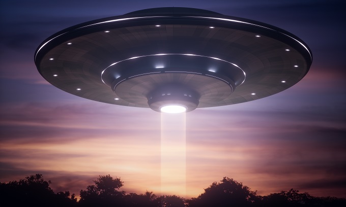 UFOが池の水をぜんぶ抜く現場を目撃！ 米軍最強の超能力者インゴ・スワンとMIBの超絶UFO体験がスゴい！の画像1