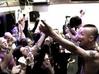 日本発・イカれまくったパンクロックバンド「無限放送」がアメリカで話題沸騰中！ 全米ツアーの映画化（監督：小林治）に向けてクラウドファンディングに挑戦中！