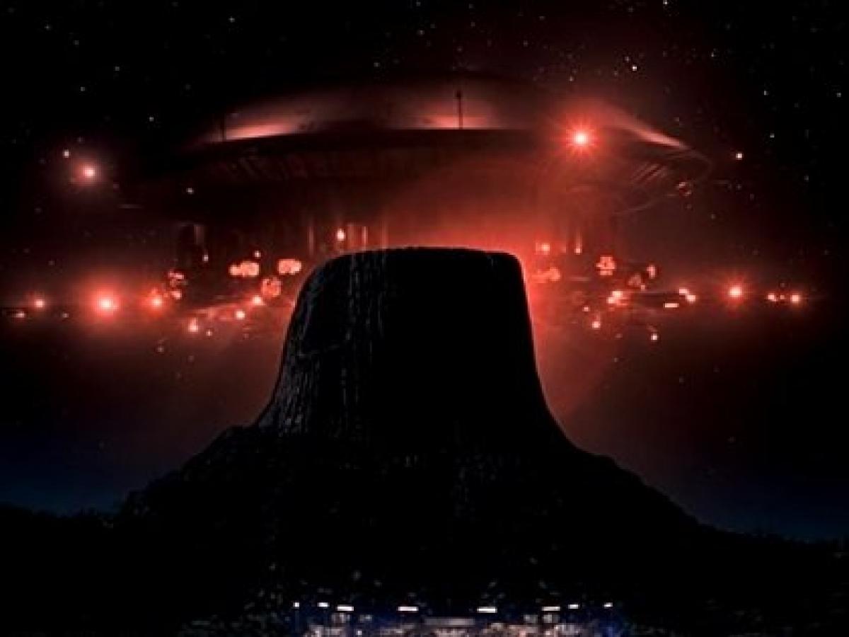 Ufoの着陸場所 デビルズタワー がヤバすぎる 死ぬまでに一度は行きたいオカルトの聖地で 未知との遭遇 も可能 ｰトカナ