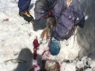 【閲覧注意】31年前に雪山で遭難した女性の「氷漬けミイラ」が発見される！ まるで“蝋人形”、回収される日を待ち続けて…