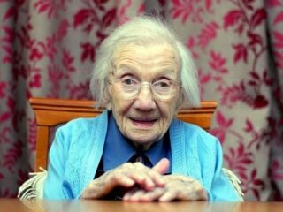 109歳の超高齢お婆ちゃんが明かした“長寿の秘訣”に全世界戦慄！ 「結婚は絶対NG」「○○に触れるな」＝スコットランド