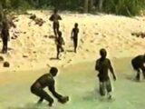 【世界最後の秘境】近づいたら死ぬ？ 未知の部族「センチネル族」が暮らす実態不明の島!!