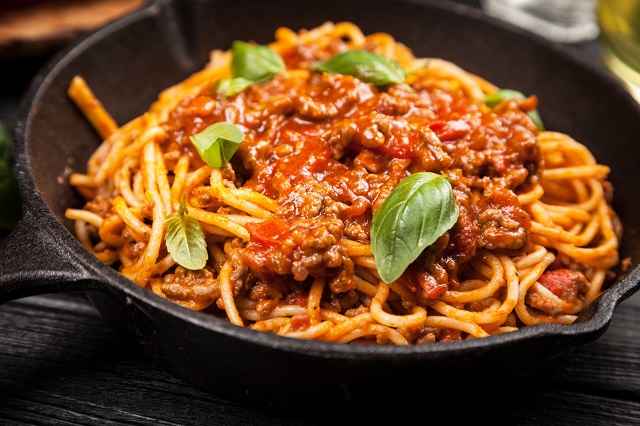 「スパゲッティ・ボロネーゼの存在はフェイクニュースだ」ボローニャ市長の公式発言に世界激震！ 我々は何を食べていたのか？の画像1