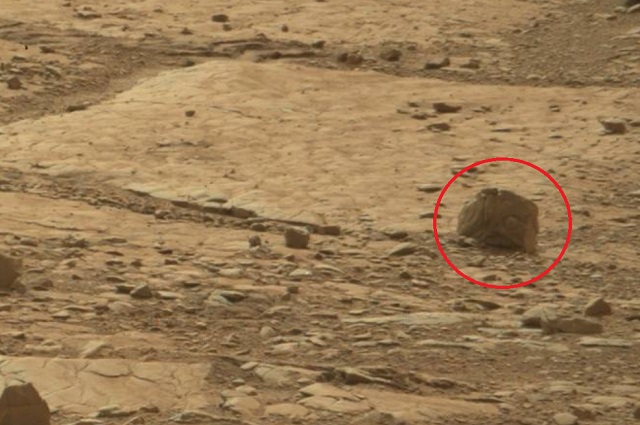 遂に火星でゴブリンの彫像が発見される！ かっと目を見開いて、開けた口には巨大な歯…専門家「宇宙人が制作」の画像1
