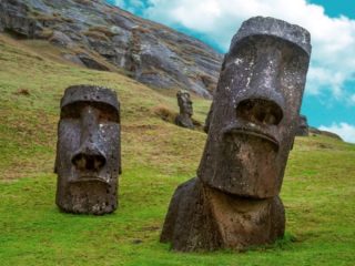 2千年以上前に40トンの巨石を100キロ運搬!? 「モアイ像」よりも古い「巨石人頭像」制作に関与したのはやはり宇宙人か！